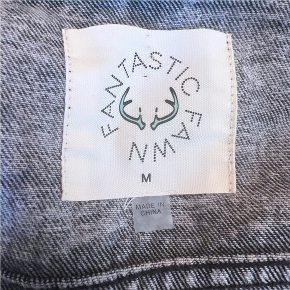 FANTASTIC FAWN Charcoal Gray Distressed Jean Jacket Relaxed Fit Size Medium - Picture 13 of 14